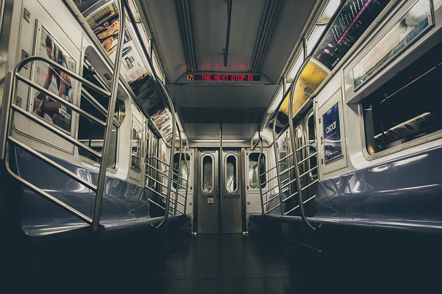 cestování metrem v New Yorku