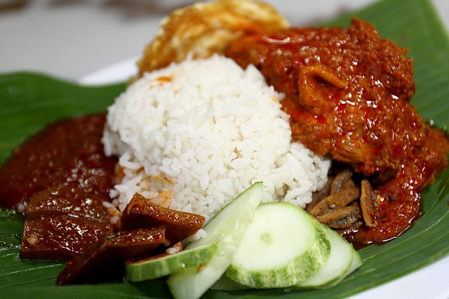 Malajsie kuchyně nasi lemak