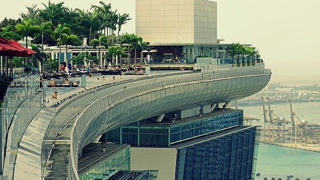 Singapur Marina Bay Sands slavný střešní bazén