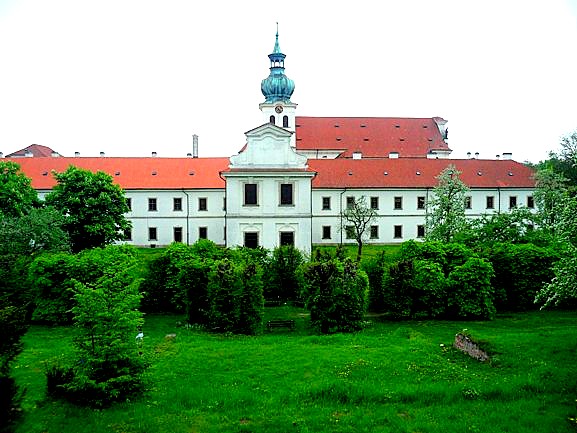 Praha Břevnovský klášter co navštívit a vidět