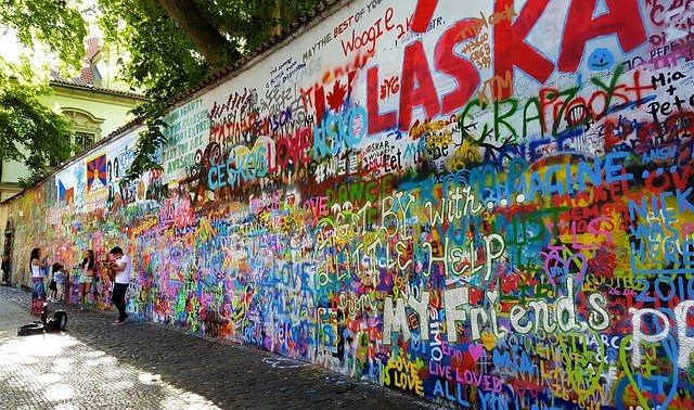Praha Lennonova zeď co navštívit a vidět