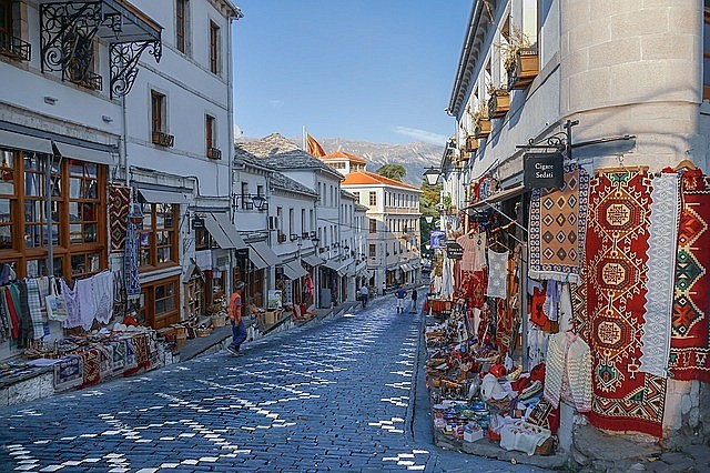 Albánie  Gjirokastra  co navštívit a vidět