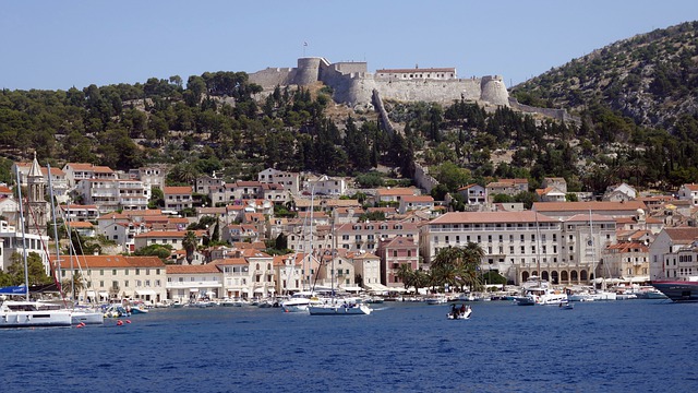 Ostrov Hvar co navštívit a vidět v Chorvatsku