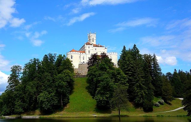 hrad Trakošcán co navštívit a vidět v Chorvatsku