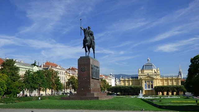 Záhřeb Tomislavovo náměstí co navštívit a vidět v Záhřebu