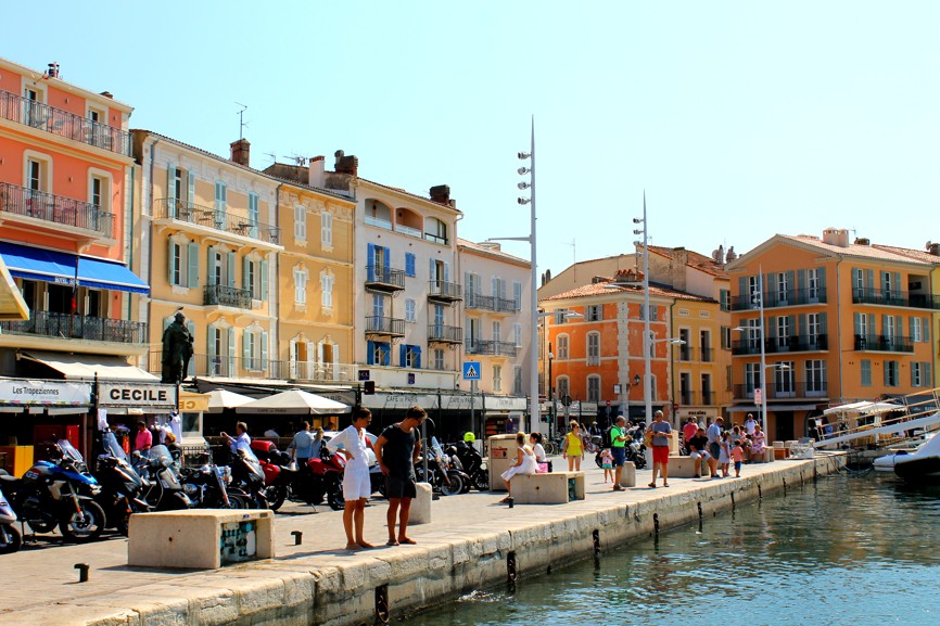 Saint Tropez přístav  co navštívit a vidět na Azurovém pobřeží
