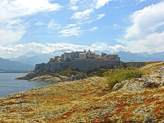 Korsika calvi co navštívit a vidět, průvodce 