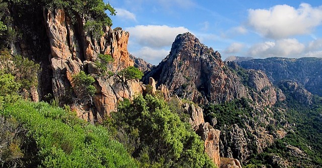 Korsika hory pěší turistika co navštívit a vidět, průvodce
