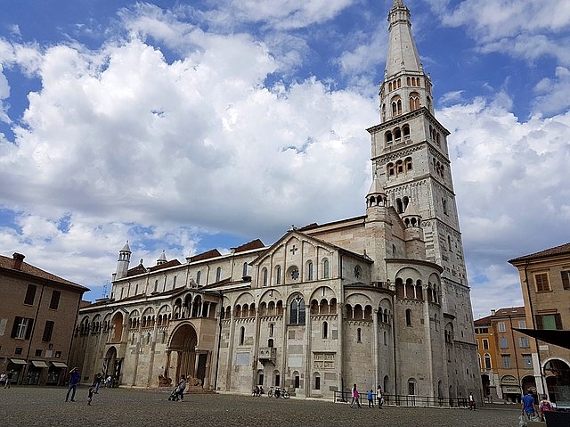 Itálie Modena katedrála