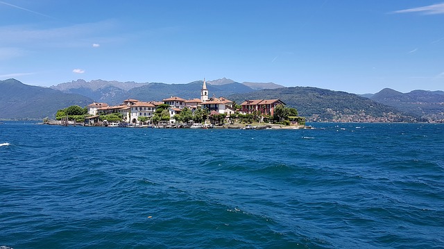 Lago Maggiore Boromejské ostrovy co navštívit a vidět v Lombardii