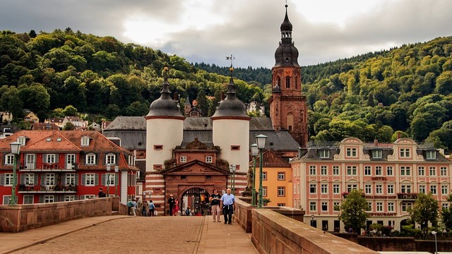 Co navštívit a vidět v Heidelbergu, Starý most