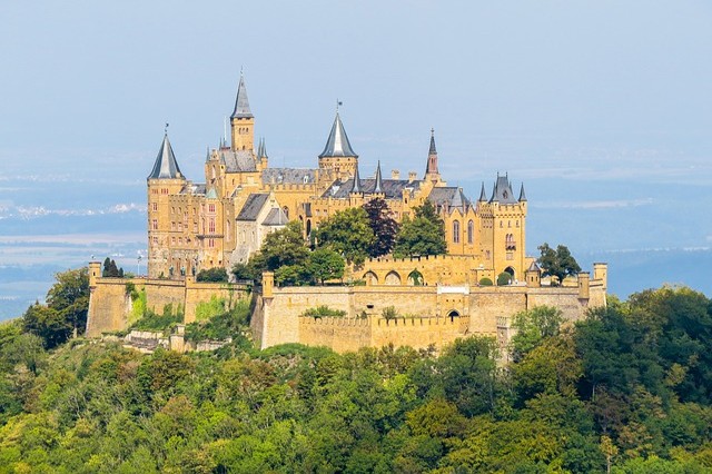 co navštívit a vidět v Bádensku-Württembersku, hrad Hohenzollern