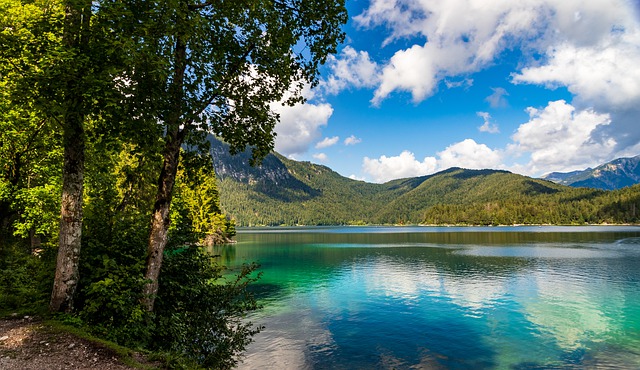 Německo zugspitze Jezero Eibsee co navštívit a vidět