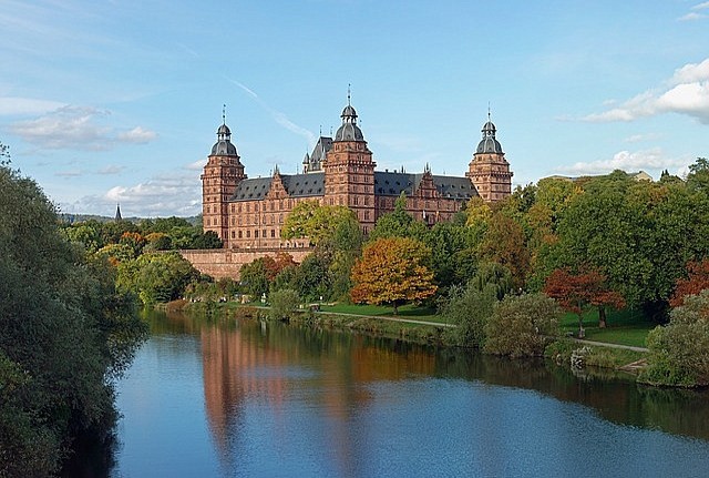 Německo Aschaffenburg zámek Johanissburg co navštívit a vidět, průvodce