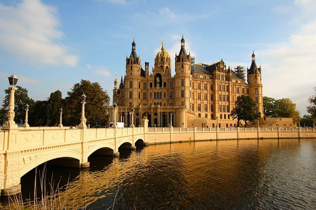 Meklenbursko-Přední Pomořansko Schwerin zámek co navštívit a vidět Cesty po světě