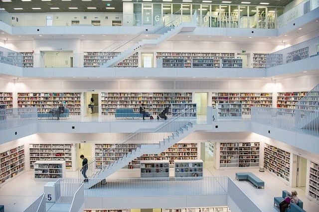 Stuttgart městská knihovna co navštívit a vidět